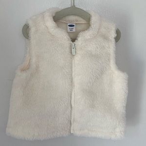 Old Navy faux fur vest